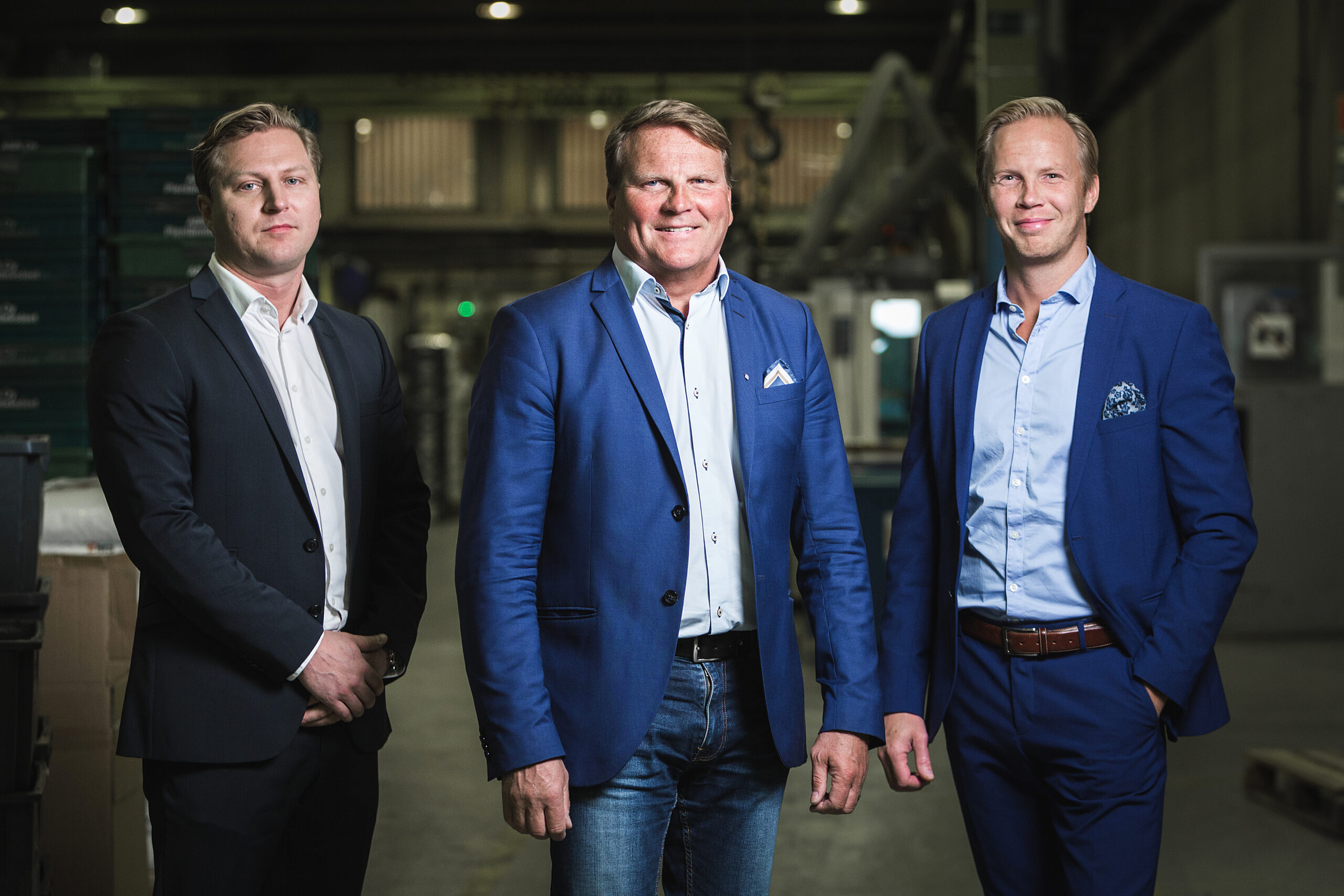 “We are continuously developing our production with ever-increasing  automation,” says Jens Österberg in the centre. On the left Jan Österberg and on the right Matias Österberg.