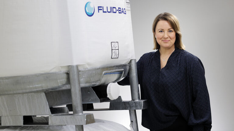 Fluid-Bag’s HR Manager Pamela Kjellman next to the company’s container product.