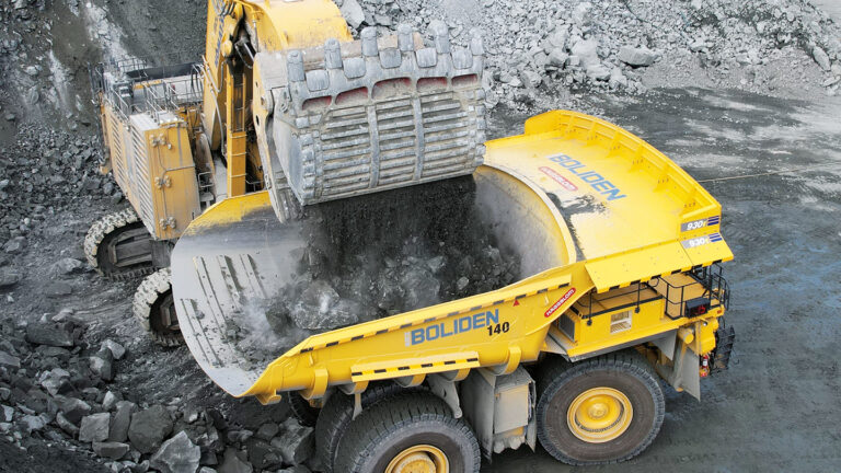 Häggblom’s truck body and bucket in use at a mining site.