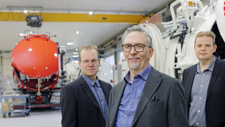 Kaiser Eur-Mark’s Vice Managing Director Kurt Vienonen, Magnus Karhunmaa, and Kenneth Helsing.