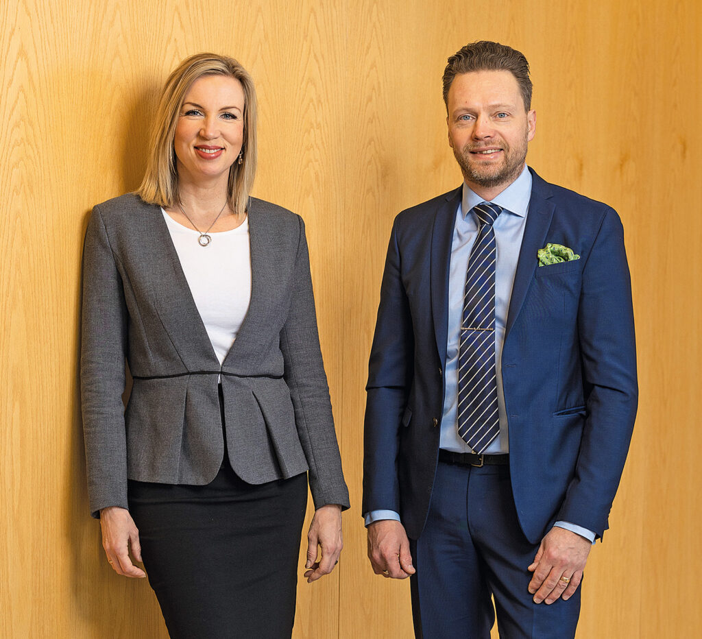 The Ostrobothnia Chamber of Commerce's CEO Paula Erkkilä and Director Mikael Hallbäck.