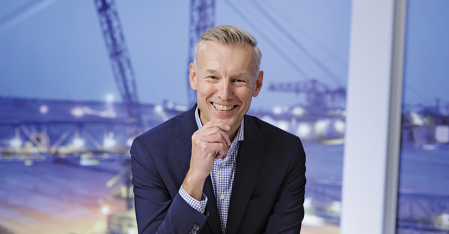 Nordic Lights’ CEO Tom Nordström with a construction site in the background.