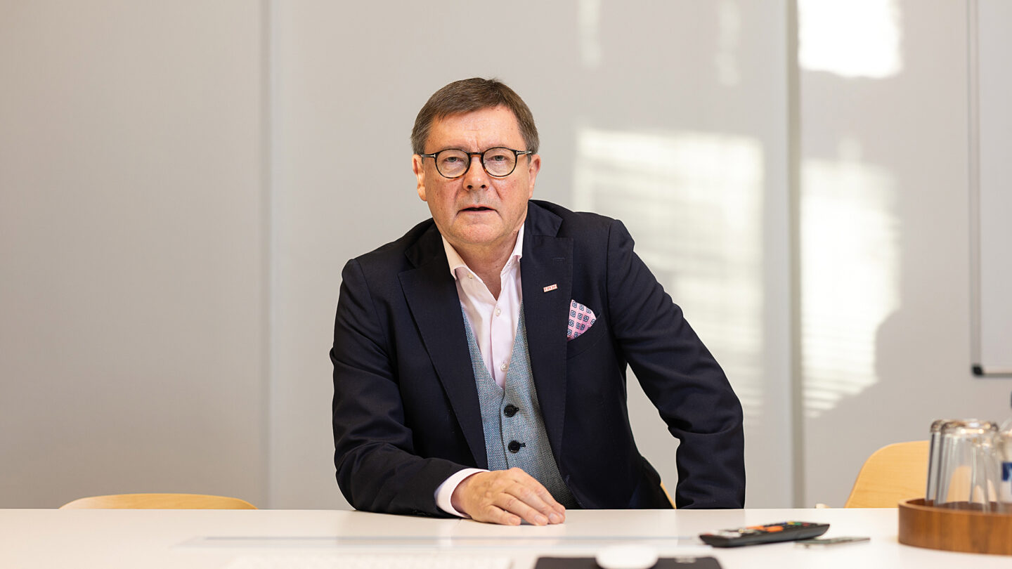 Matti Urmas.