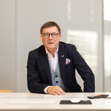 Matti Urmas.