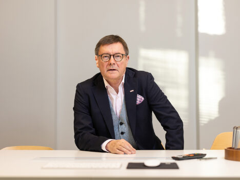 Matti Urmas.